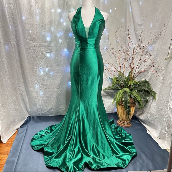 May Queen Dresses & Skirts - May Queen Emerald Green Satin Halter Mermaid Prom Dress
